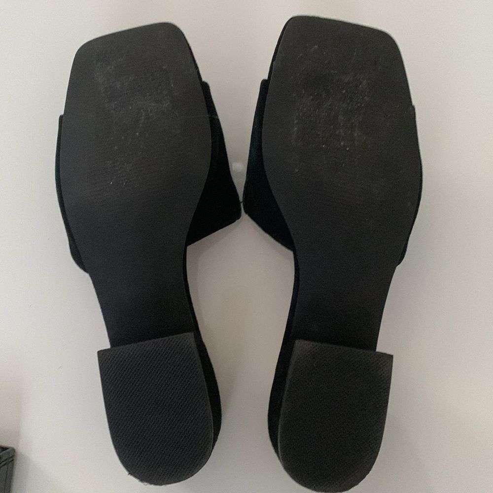 Steve Madden Black Amir Sandals - Picture 5 of 9